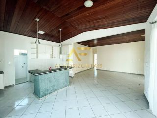 Casa térrea no Condomínio Melício Machado, com 3 quartos (1 suíte / 2 semi-suítes), na Aruana.