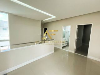 Casa com piscina no Condomínio Rota do Sol - 4 quartos (2 suítes), Aruana.