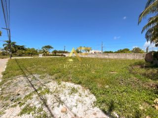 Lote em frente ao lago no Condomínio Melício Machado, Aruana (15x30 m²).