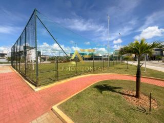 Lote de esquina no Condomínio Atlantic Blue (Aruana), com 465 m².
