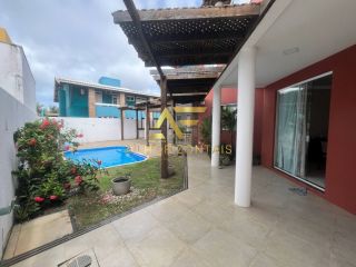Casa com piscina no Condomínio Portal do Sol (Mosqueiro), com 4 quartos (3 suítes).