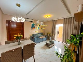 Casa no Condomínio Summerville Residence (Aruana), com 3 quartos e DCE.