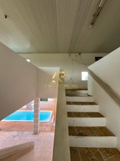 Casa com piscina no Condomínio São Lourenço (Aruana), com 3 quartos, sendo 1 suíte.