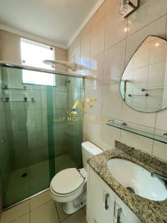 Casa com piscina no Condomínio São Lourenço (Aruana), com 3 quartos, sendo 1 suíte.