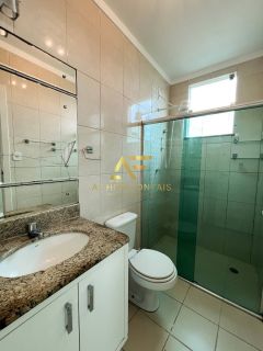 Casa com piscina no Condomínio São Lourenço (Aruana), com 3 quartos, sendo 1 suíte.