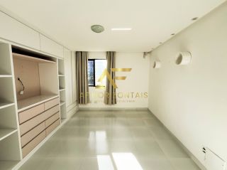 Casa no condomínio Alamedas do Sol, com 3 quartos (1 suíte), e sistema de energia solar.