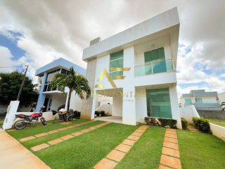 Casa no condomínio Reserva Aruanã, com 4 quartos (3 suítes).