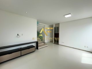 Casa no condomínio Reserva Aruanã, com 4 quartos (3 suítes).