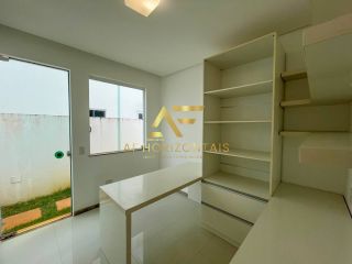 Casa no condomínio Reserva Aruanã, com 4 quartos (3 suítes).