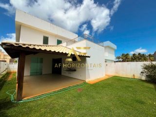 Casa no condomínio Reserva Aruanã, com 4 quartos (3 suítes).