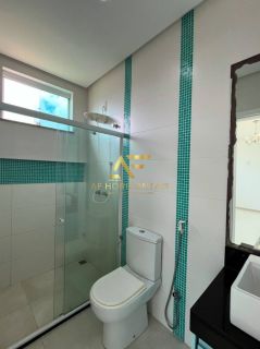 Casa no condomínio Reserva Aruanã, com 4 quartos (3 suítes).