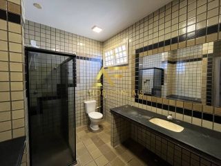 Casa espaçosa, com ampla área externa (2 lotes), no Condomínio Praias do Sul 1.