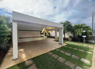 Casa térrea com piscina no Condomínio Alamedas do Sol, Aruana.