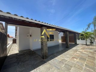 Casa no Condomínio Riviera Delmar (frente mar), com 3 quartos, sendo 2 suítes.