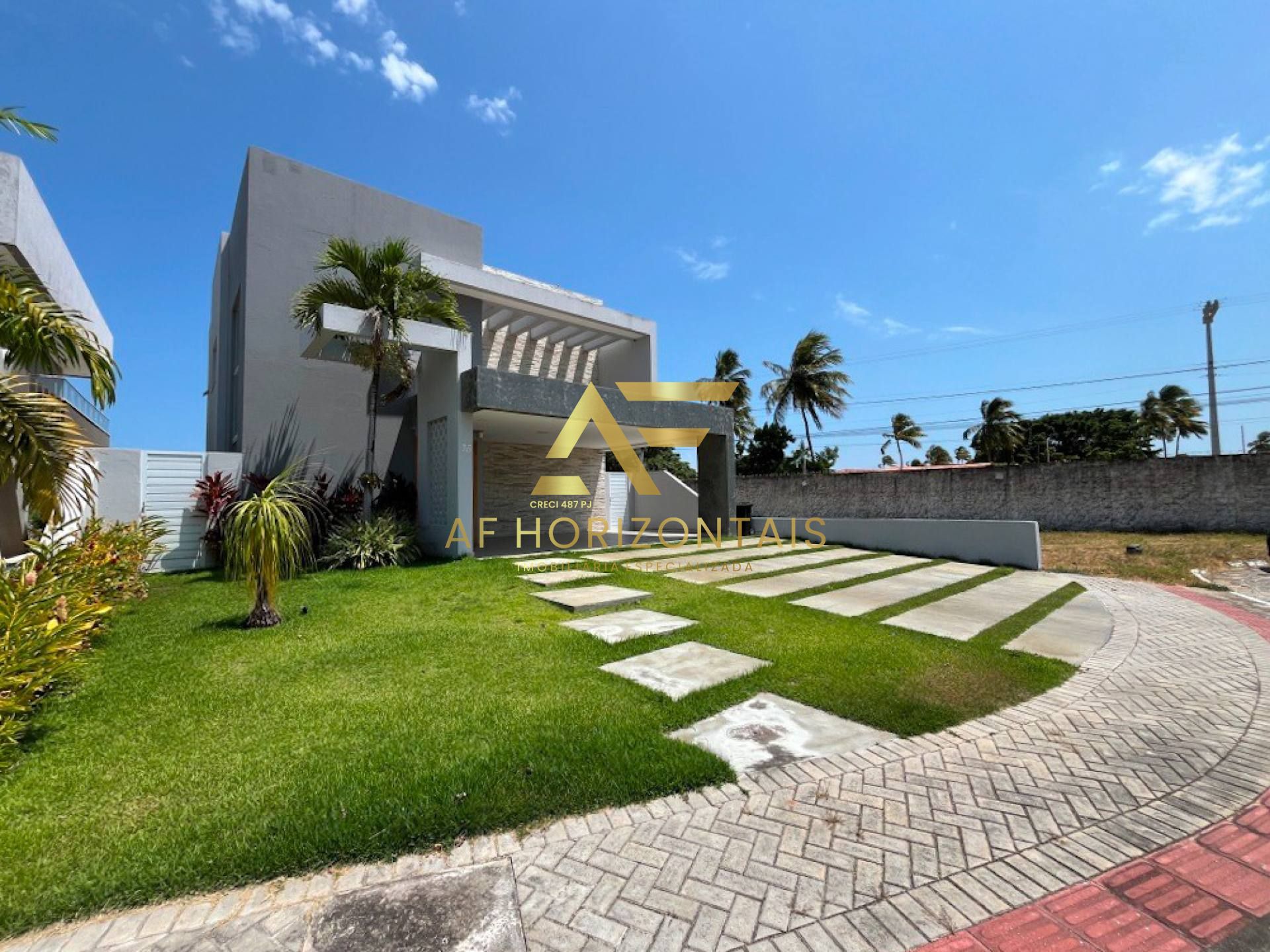 Casa no Condomínio Reserva Aimoré, com 4 quartos (3 suítes).