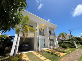 Casa imponente no Condomínio Melício Machado, com 4 quartos (3 suítes).