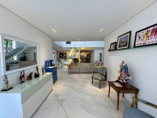 Casa imponente no Condomínio Melício Machado, com 4 quartos (3 suítes).