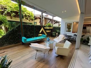 Casa imponente no Condomínio Melício Machado, com 4 quartos (3 suítes).