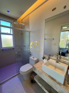 Casa imponente no Condomínio Melício Machado, com 4 quartos (3 suítes).