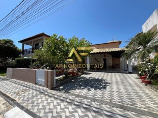 Casa com piscina no Condomínio Melício Machado, Aruana, com 3 quartos (2 suítes).