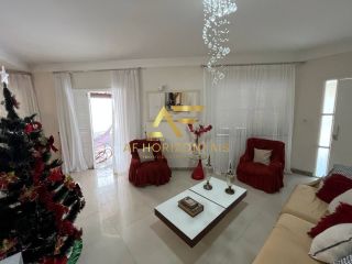 Casa com piscina no Condomínio Melício Machado, Aruana, com 3 quartos (2 suítes).