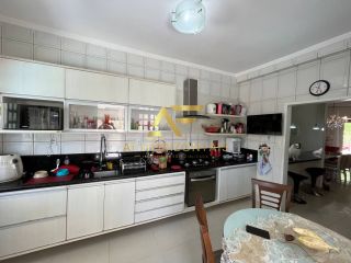 Casa com piscina no Condomínio Melício Machado, Aruana, com 3 quartos (2 suítes).