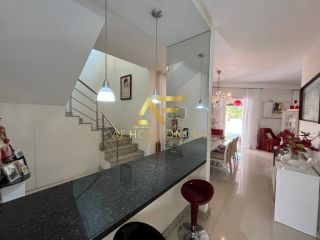 Casa com piscina no Condomínio Melício Machado, Aruana, com 3 quartos (2 suítes).