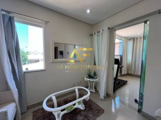 Casa com piscina no Condomínio Melício Machado, Aruana, com 3 quartos (2 suítes).