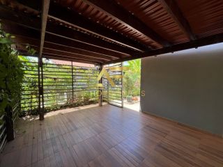 Casa no Condomínio Riviera Del Mar (em frente ao mar), porteira fechada, 3 quartos (1 suíte).