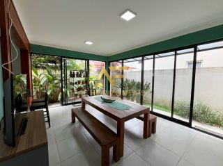 Linda casa no Condomínio Melício Machado (Aruana), com 5 suítes.