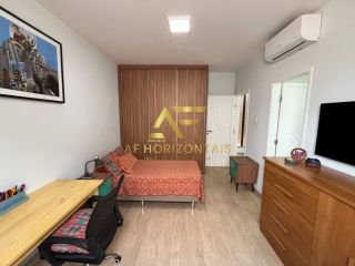 Linda casa no Condomínio Melício Machado (Aruana), com 5 suítes.