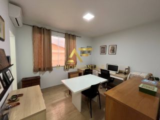 Linda casa no Condomínio Melício Machado (Aruana), com 5 suítes.