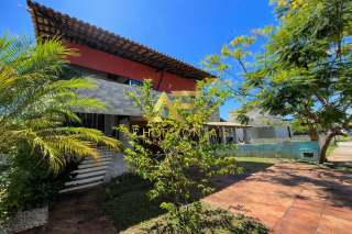 Casa exclusiva no Condomínio Melício Machado (Aruana), com 4 Suítes.