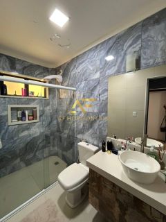 Linda casa duplex em condomínio, com sistema de energia solar.