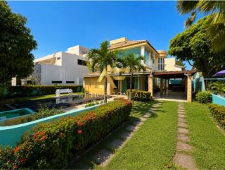 Casa no Condomínio Melício Machado, na Aruana, com sistema de energia solar.