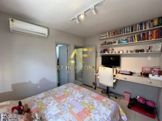 Casa no Condomínio Parque Marine, com 3 quartos (2 suítes).