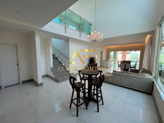 Casa no Condomínio Praias do Sul 3, com 5 quartos (2 suítes).