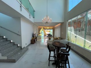 Casa no Condomínio Praias do Sul 3, com 5 quartos (2 suítes).