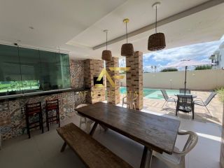 Casa no Condomínio Praias do Sul 3, com 5 quartos (2 suítes).