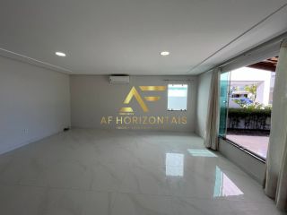 Casa térrea, com piscina, no Condomínio Costa Marina (Aruana), com 3 quartos (2 suítes).