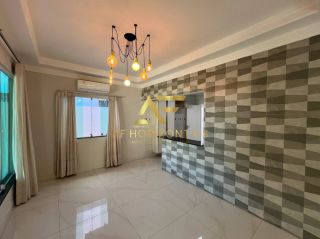 Casa térrea, com piscina, no Condomínio Costa Marina (Aruana), com 3 quartos (2 suítes).