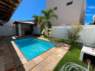 Casa térrea, com piscina, no Condomínio Costa Marina (Aruana), com 3 quartos (2 suítes).
