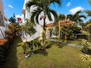 Casa no condomínio Costa Marina (Aruana), com 4 quartos, sendo 3 suítes (2 com varanda).