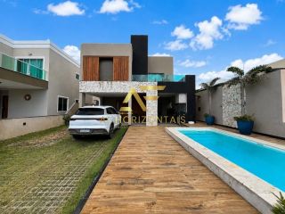 Linda casa no Condomínio Biratan Carvalho (Aruana), com 5 quartos (3 suítes).