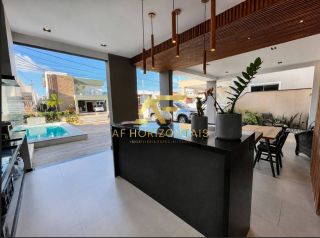 Linda casa no Condomínio Biratan Carvalho (Aruana), com 5 quartos (3 suítes).