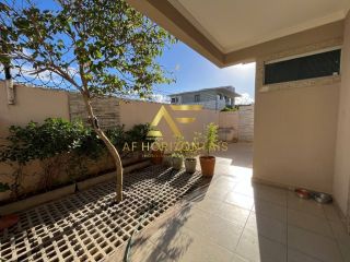 Linda casa no Condomínio Biratan Carvalho (Aruana), com 5 quartos (3 suítes).