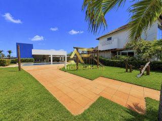 Lote no Condomínio Praia Bela (Mosqueiro), com 414 m², a 150 metros da praia.