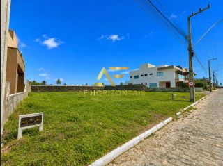 Lote no Condomínio Praia Bela (Mosqueiro), com 414 m², a 150 metros da praia.
