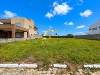 Lote no Condomínio Praia Bela (Mosqueiro), com 414 m², a 150 metros da praia.