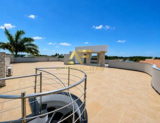 Casa no Condomínio Morada do Rio (Mosqueiro), com 4 suítes, medindo 1000m².